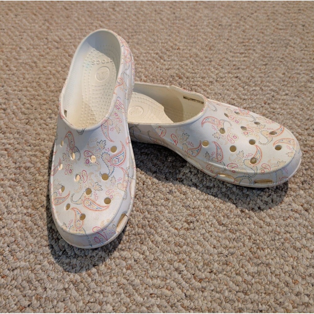 Crocs Freesail Clog Womens7 White Floral Paisley Slip On Comfort Shoes